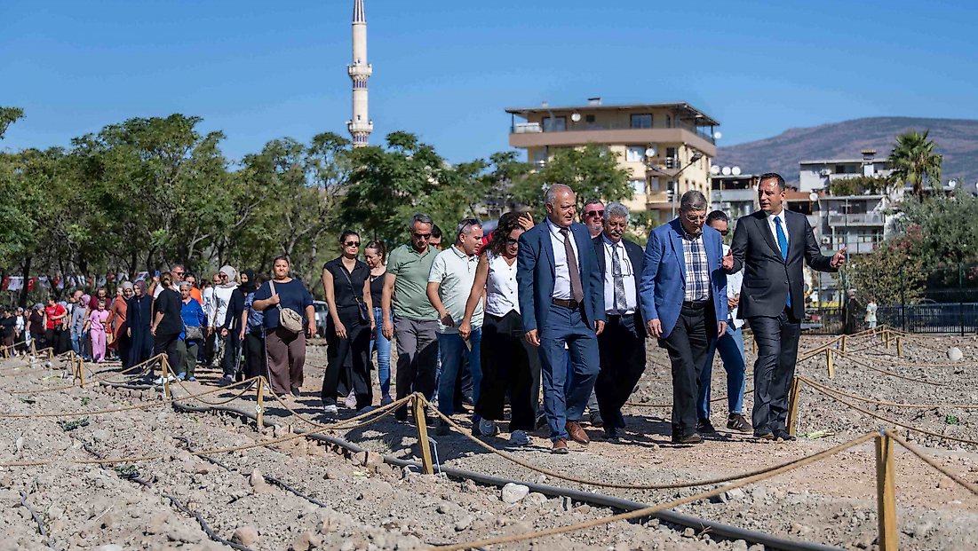 Bornova’da kent bostanları büyüyor: İki yeni alan üretime açıldı