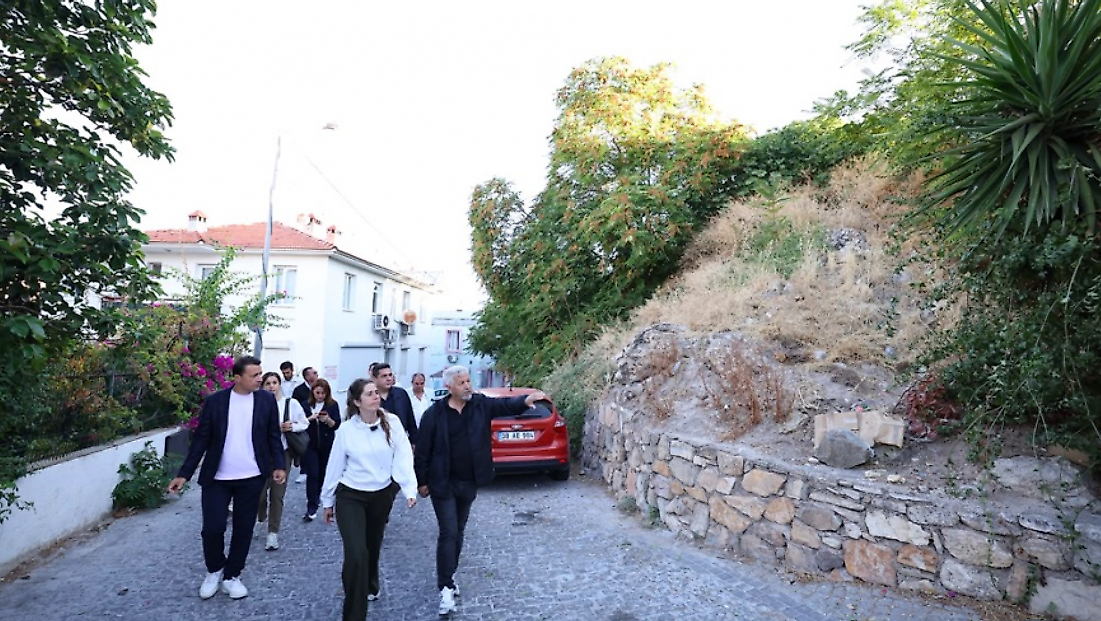 Lâl Denizli sahaya çıktı: Çeşme’de kış öncesi ihtiyaçlar belirlendi