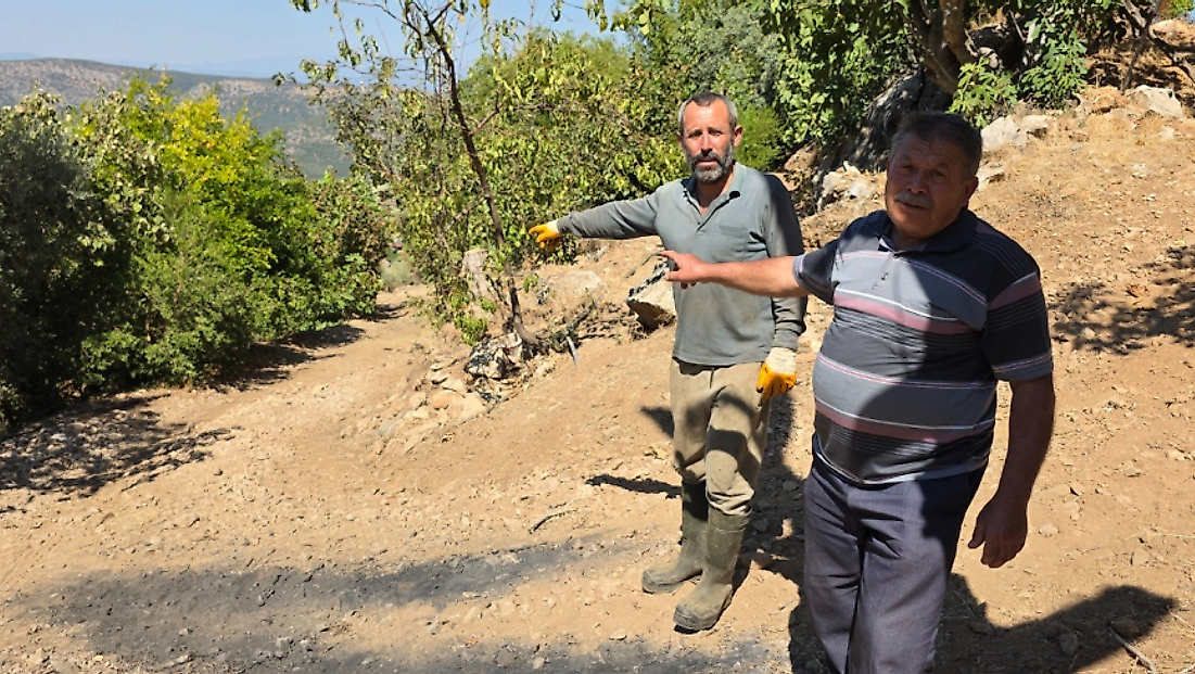 Tire Akçaşehir’de bitmeyen yol sorunu: Vatandaşlardan Büyükşehir’e yol ve asfalt çağrısı