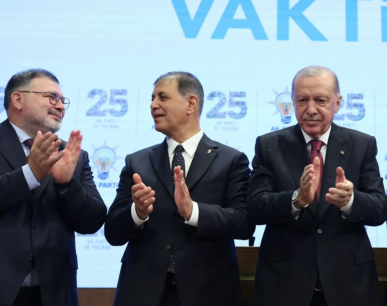 İYİ Partili Doğan'dan Cemil Tugay'a alkışlı tepki: Sandığı işaret etti