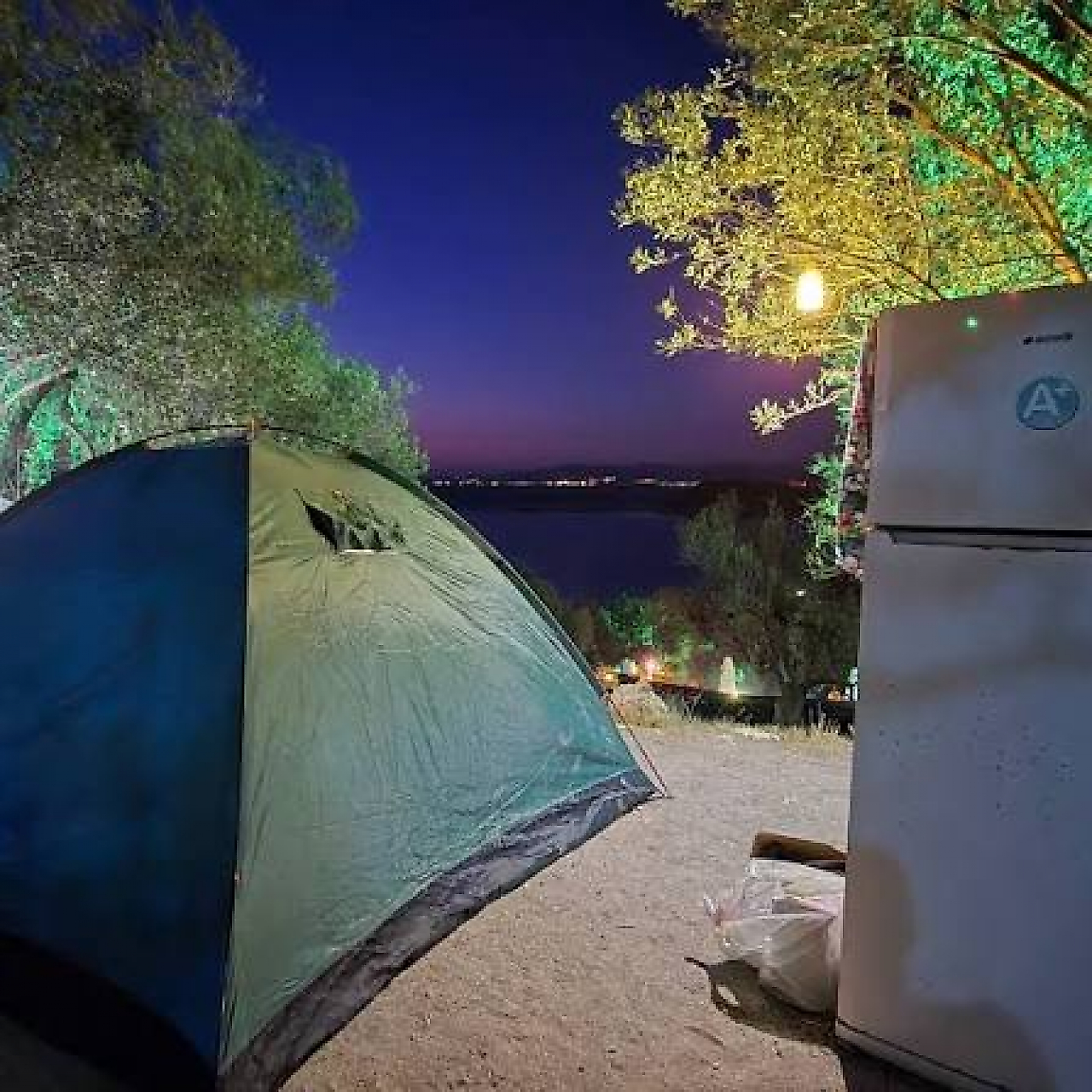Berlinkamp: Dikili Bademli'de Denize Sıfır Kamp Deneyimi