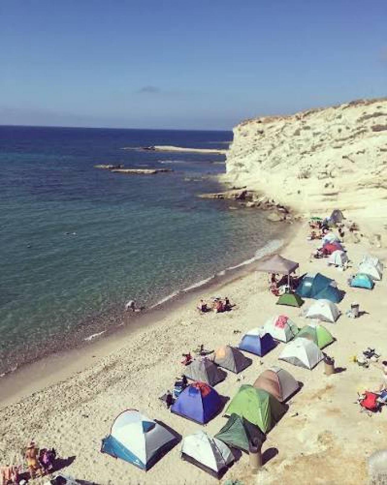 Delikli Koy Kamp Alanı: Çeşme'nin Doğayla İç İçe Kamp Noktası