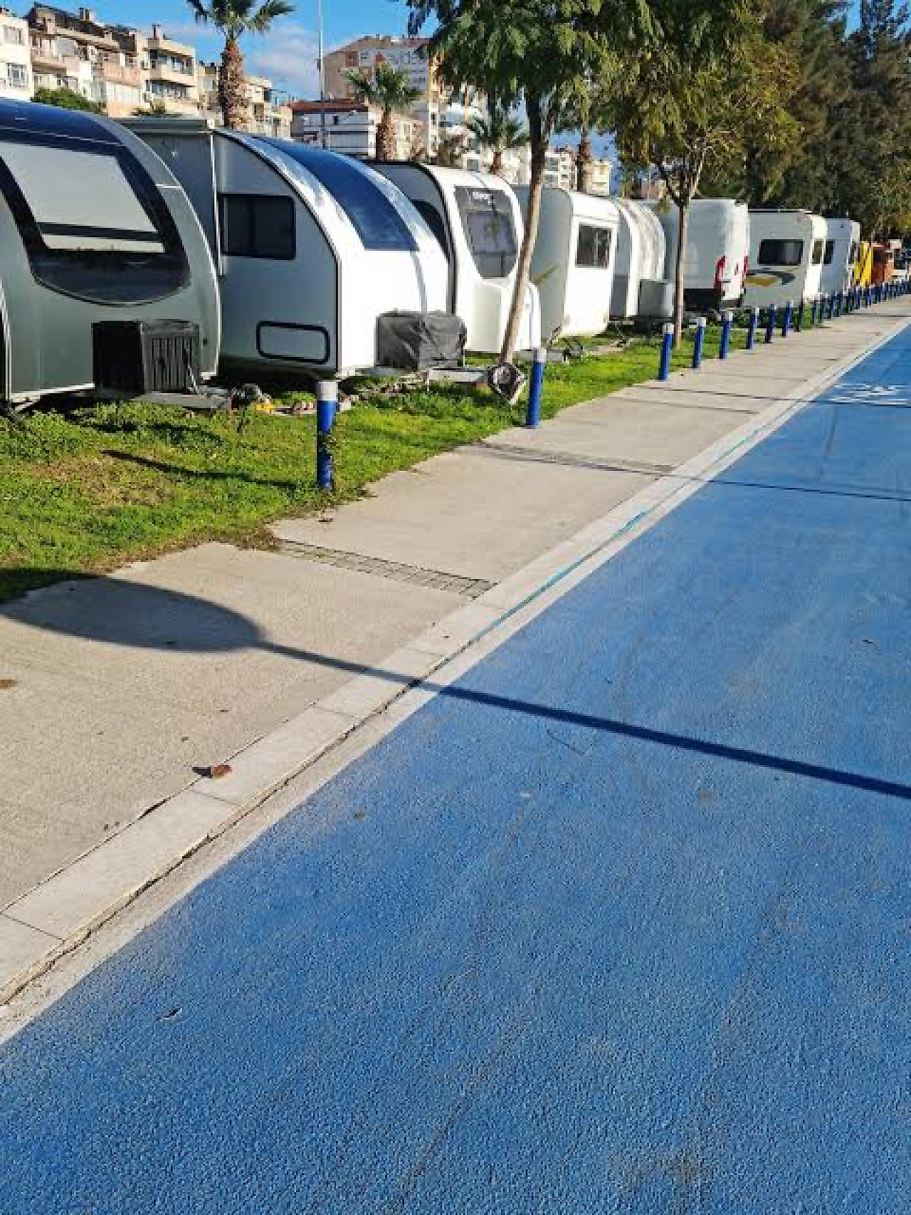 Bayraklı Kamp Yerleri: İzmir Bayraklı'da Kamp Yapılabilecek Alanlar