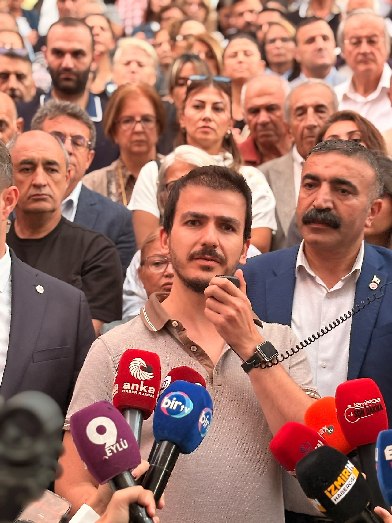 Çiğli'de Yıldız'a tepkiler çığ gibi büyüyor: Partilerden ortak protesto!