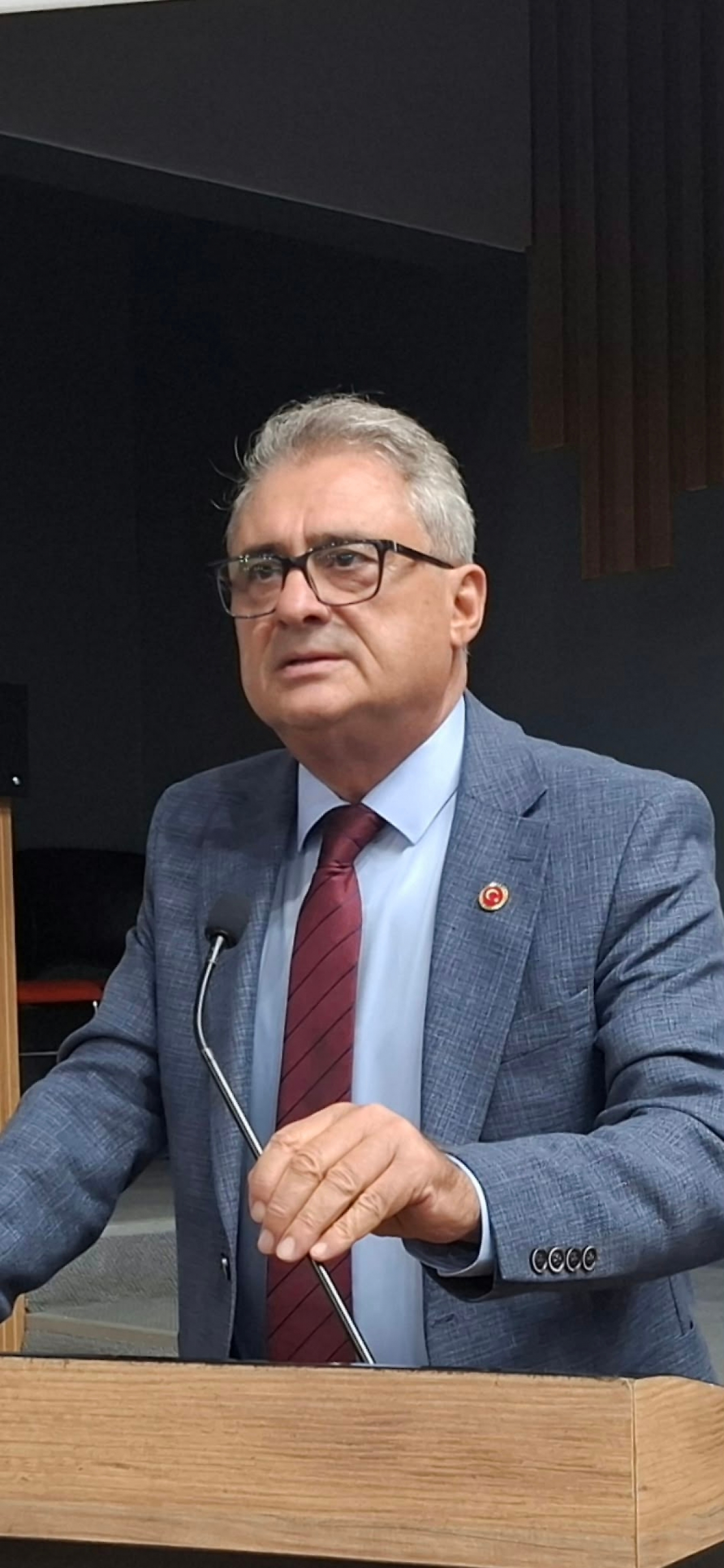 İzmir'in doğal mirasına politikanın gölgesi düştü: Siyasete alet etmekle bir milim ilerlenmiyor