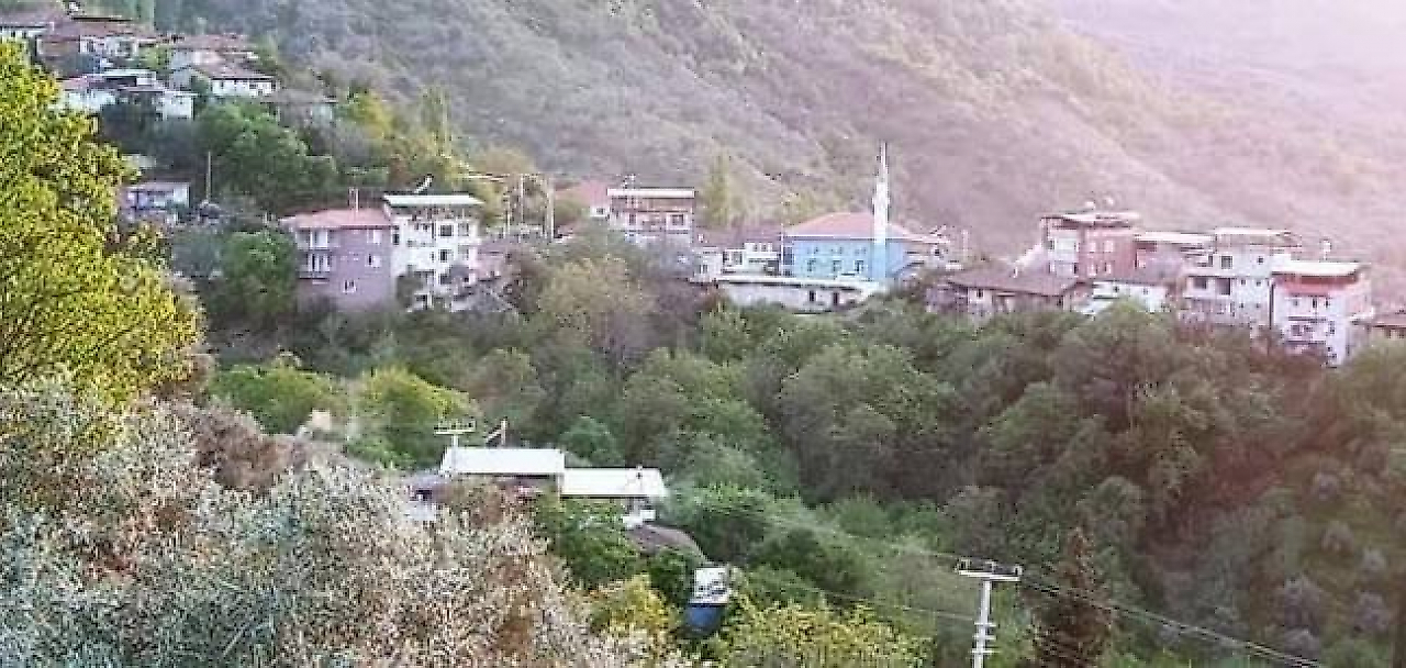 Erikli ve Çomaklar Çevresi: Beydağ'da Doğayla İç İçe Bir Kaçış Noktası