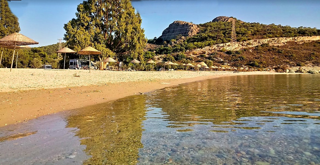 Foça Kamp Yerleri: Denize Sıfır Kamp Alanları ve Doğayla İç İçe Rotalar