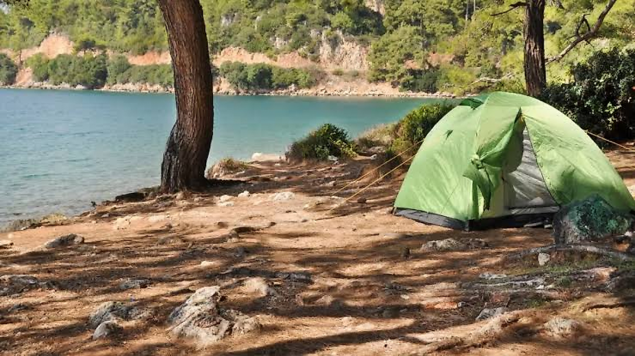 Karabağlar Kamp Yerleri: Kavacık'tan Tırazlı'ya Doğayla İç İçe Kamp Alanları