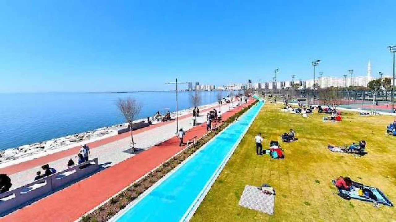 Karşıyaka Kamp Yerleri: İzmir'de Doğa ve Denizle İç İçe Kamp Rehberi