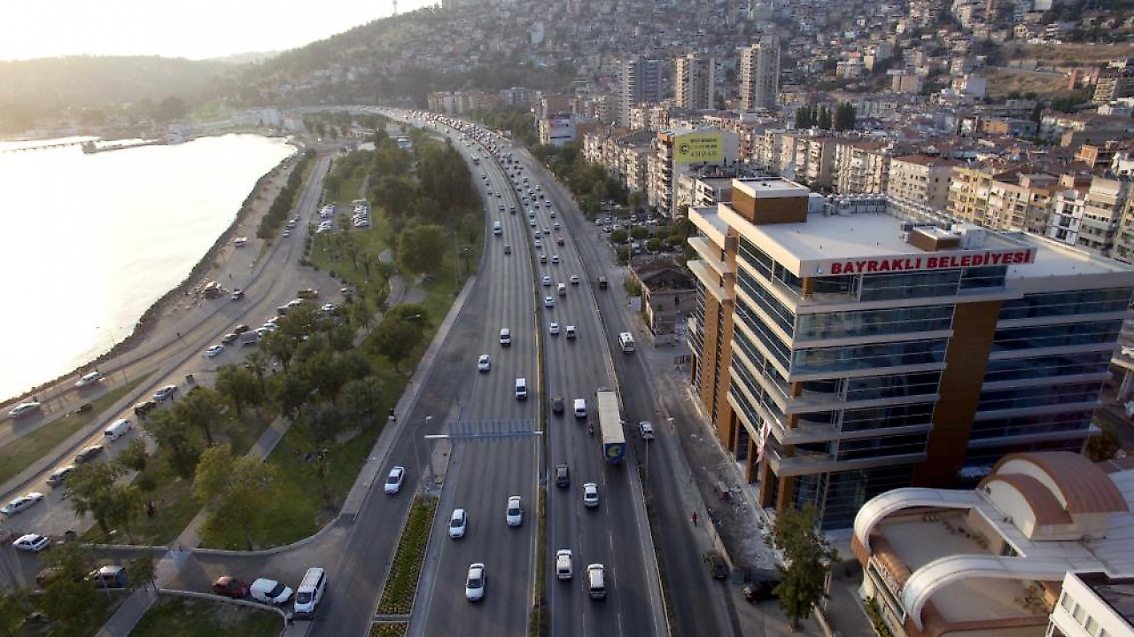 Bayraklı Belediyesi soruşturmasında 27 şüpheliye tutuklama talebi!