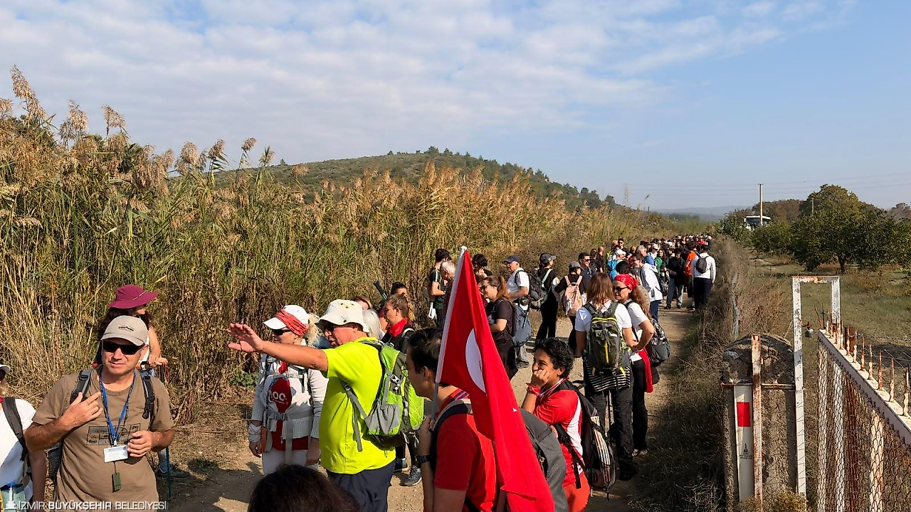 İzmir'de Cumhuriyet Bayramı etkinlikleri: 450 kişi katıldı
