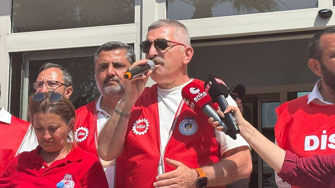 Tugay'ın AK Parti'ye geçişi sonrası belediyede 'HAK-İŞ' iddiası: Sendikal dengeler değişiyor mu?