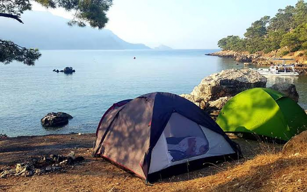 Aliağa Kamp Yerleri: İzmir Aliağa'da Kamp Yapılabilecek Alanlar