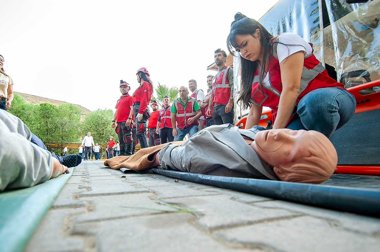 Karşıyaka Belediyesi personeline deprem tatbikatı: İlk kez uygulandı