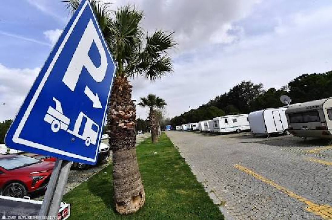 İBB Karavan Park İzmir: İnciraltı'nda Karavanla Konaklama Rehberi