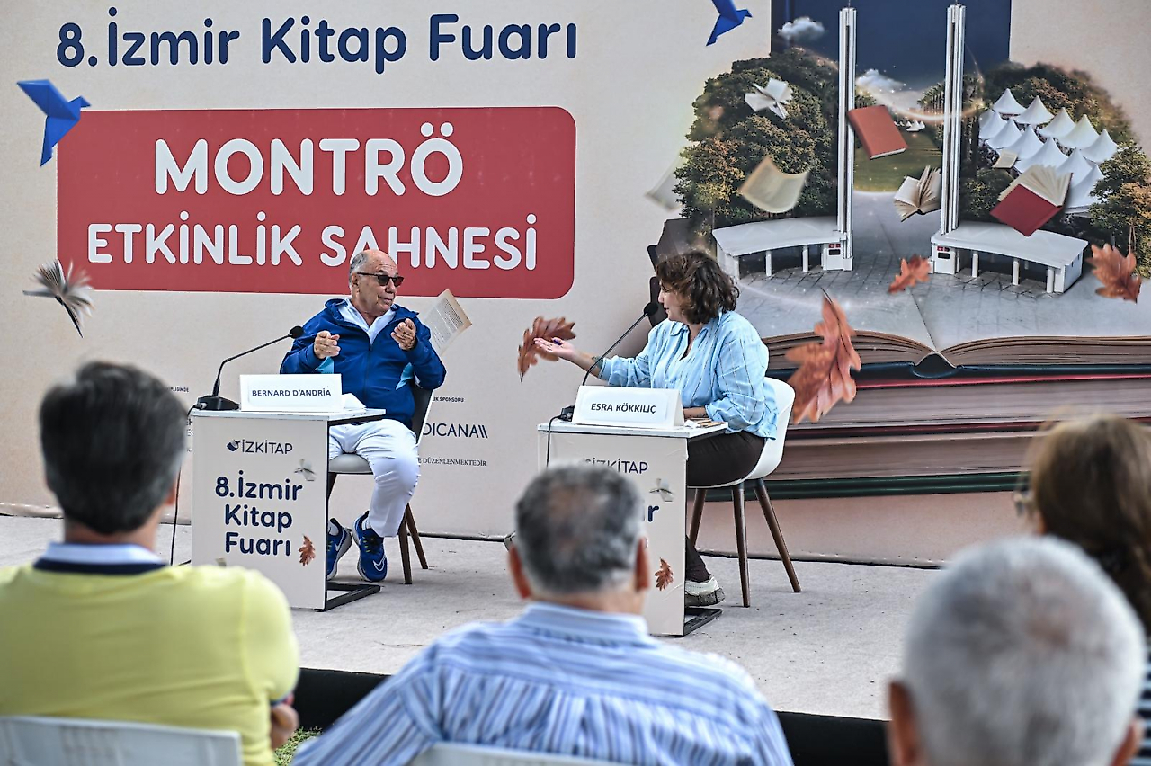 İZKİTAP'ta edebiyat buluşmaları sürüyor
