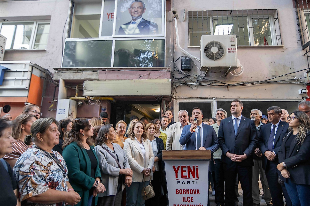 YENİ Parti Bornova İlçe Başkanlığı binası açıldı... Güç: 'Bu iktidar gidiyor, son günlerini yaşıyorlar'