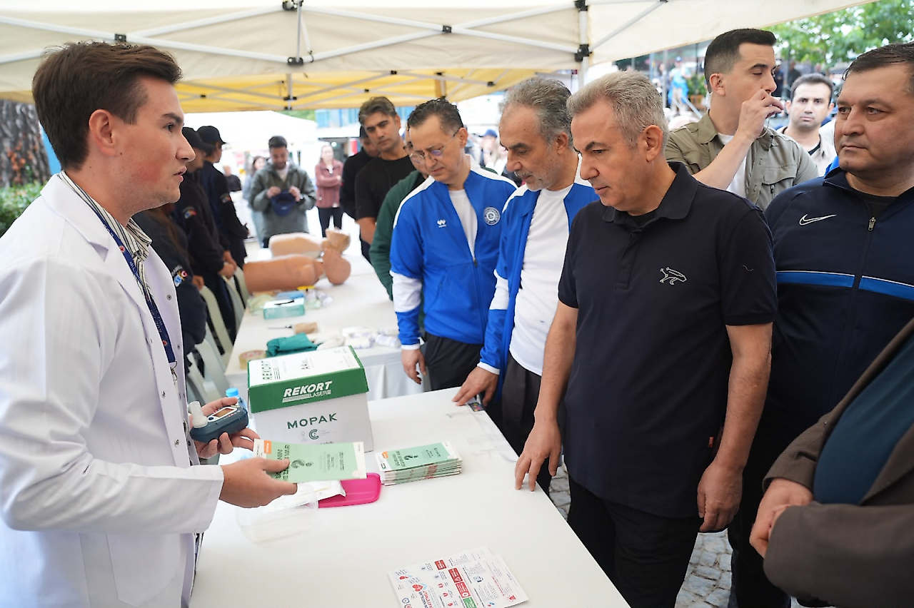 Efeler Yolu'nda kalp sağlığı buluşması: Bozdağ'da sağlıklı yaşam yürüyüşü