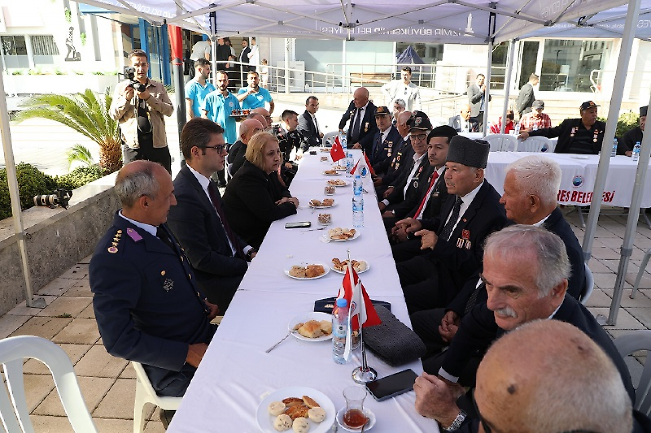 Menderes'te gaziler unutulmadı