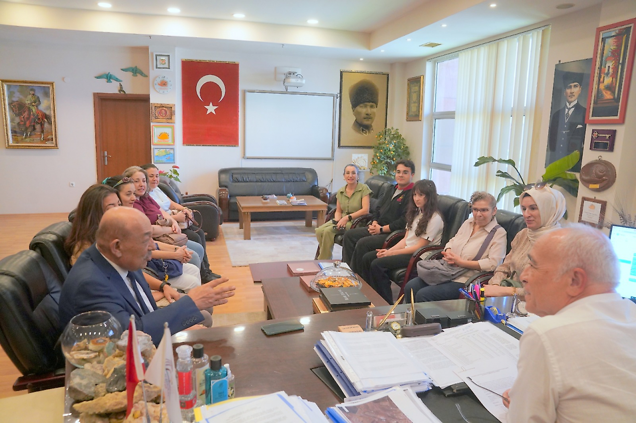 Seferihisar Belediyesi gençleri kentin tarihiyle buluşturuyor