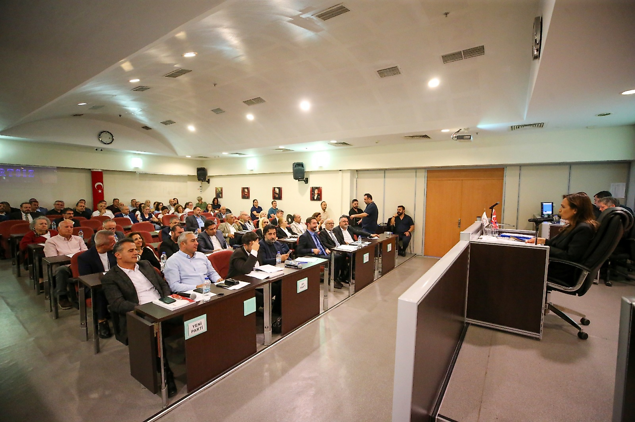 Karşıyaka Belediyesi'nin 2027 yılı bütçesi 6,6 milyar TL olarak kabul edildi