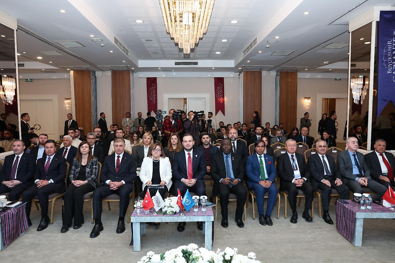 Cemil Tugay'dan iklim mesajı: İzmir için 20 milyar dolar gerekiyor