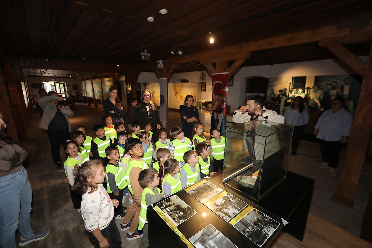 Efes Selçuk'ta çocuklar arkeoloji ve kültürel mirasla tanıştı