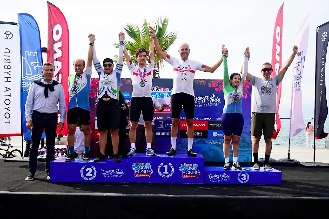 Çeşme'de Gran Fondo heyecanı: 10 ülkeden 809 sporcu yarıştı