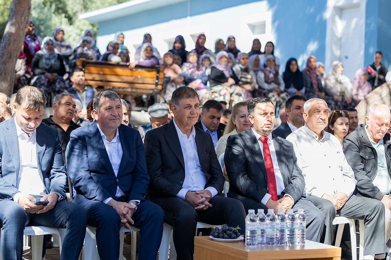 Bayındır Kızıloba İlkokulu baştan aşağı yenilendi