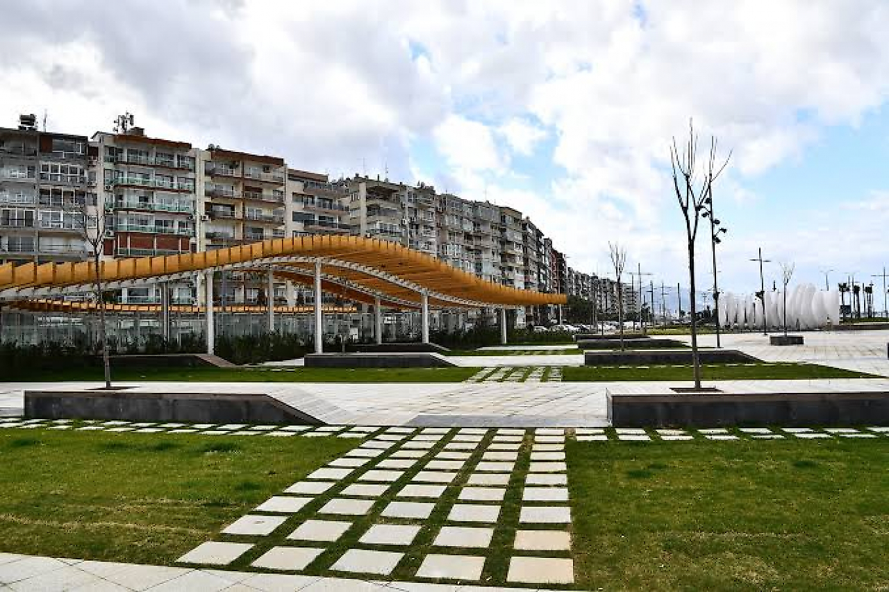 İzmir Konak Kamp Yerleri: Konak'ta Kamp Yapılabilecek Alanlar ve Ulaşım Bilgileri