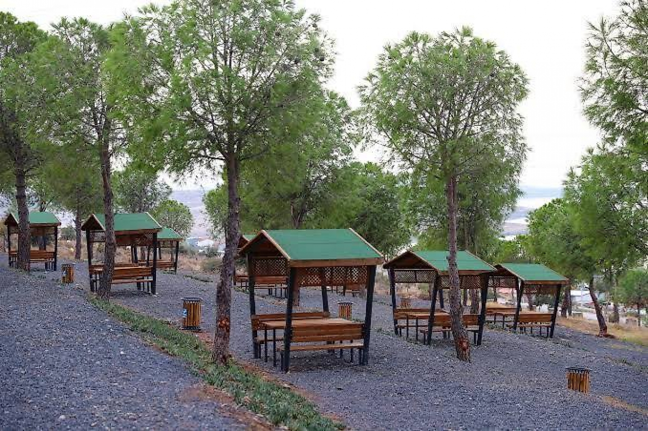 Aliağa Kamp Yerleri: İzmir Aliağa'da Kamp Yapılabilecek Alanlar