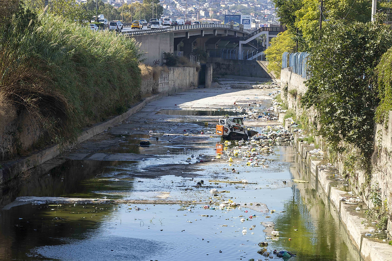 İzmir'de dereler kışa hazırlanıyor: İZSU'dan taşkın önlemi