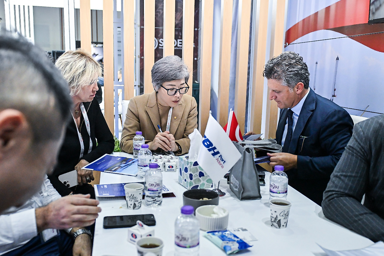 Alsancak Limanı için dev hedef: Kapasite 3 milyon TEU'yu aşacak