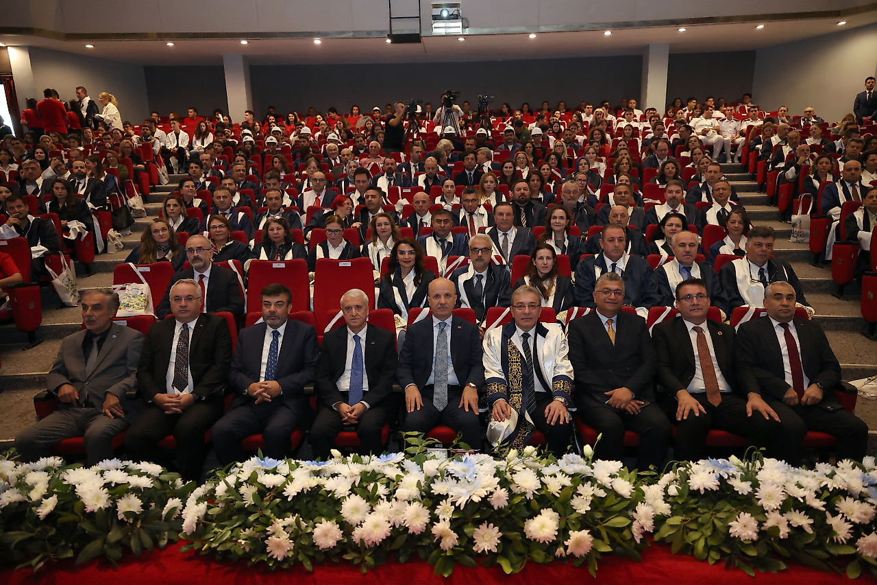 YÖK Başkanı Özvar'dan İzmir'de Terörsüz Türkiye mesajı