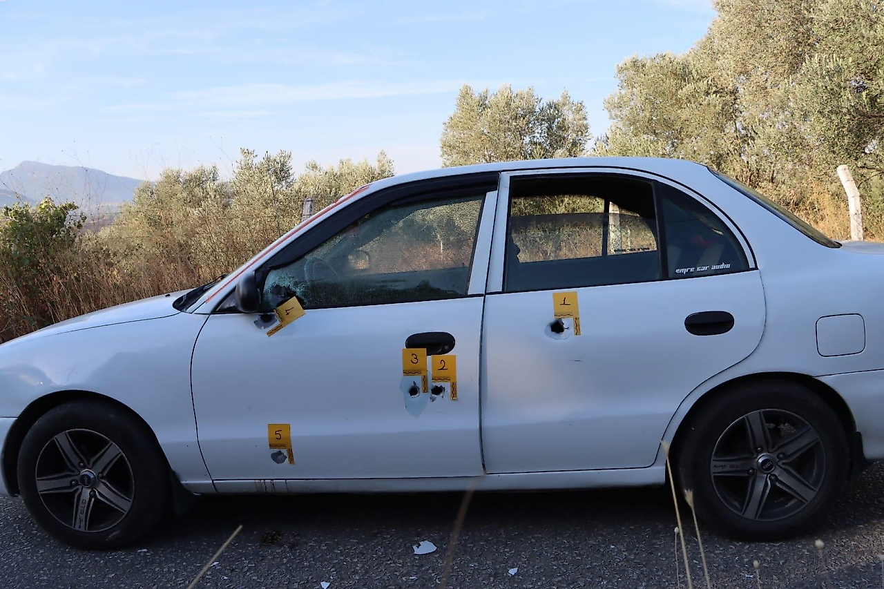 İzmir'de otomobilde silahlı saldırı: 48 yaşındaki adam ölü bulundu!