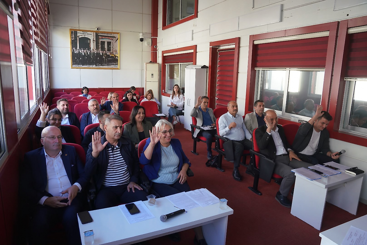 Seferihisar'da Termal Kür Merkezi ve yeraltı otoparkı gündemde