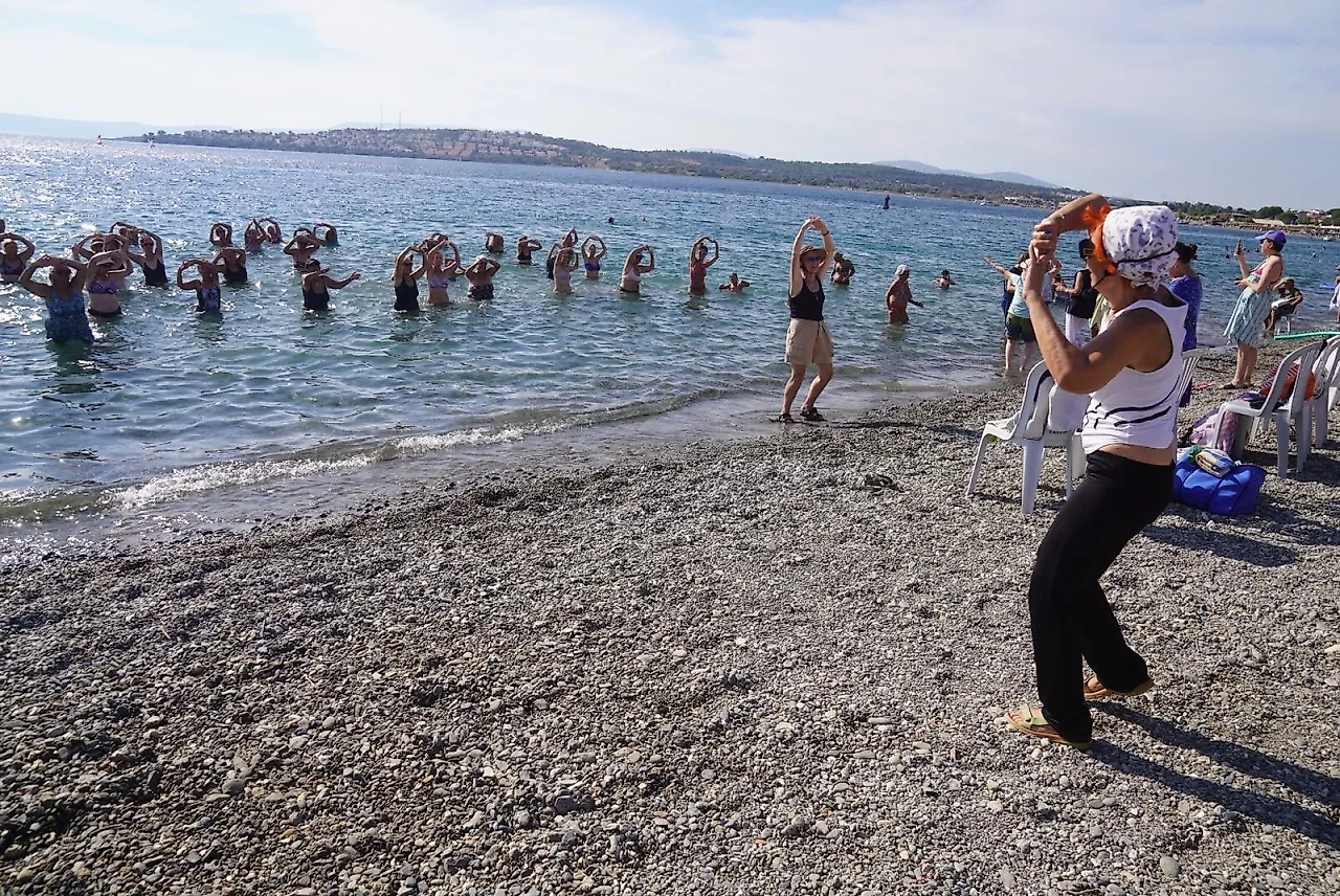 Seferihisar'da deniz ve sualtı buluşması: Temizlikten su sporlarına renkli program