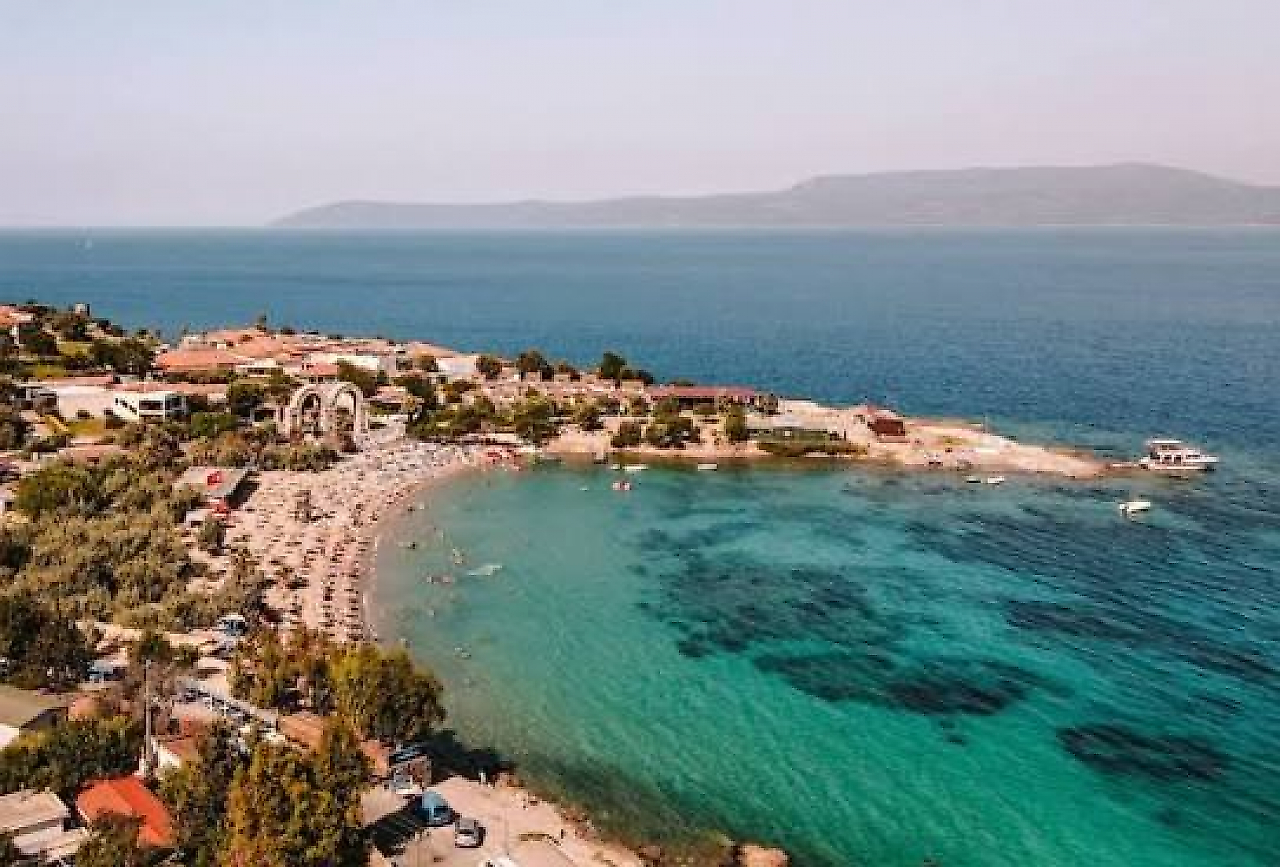 İzmir Seferihisar Kamp Yerleri: Denize Sıfır Kamp Alanları ve Doğayla İç İçe Rotalar
