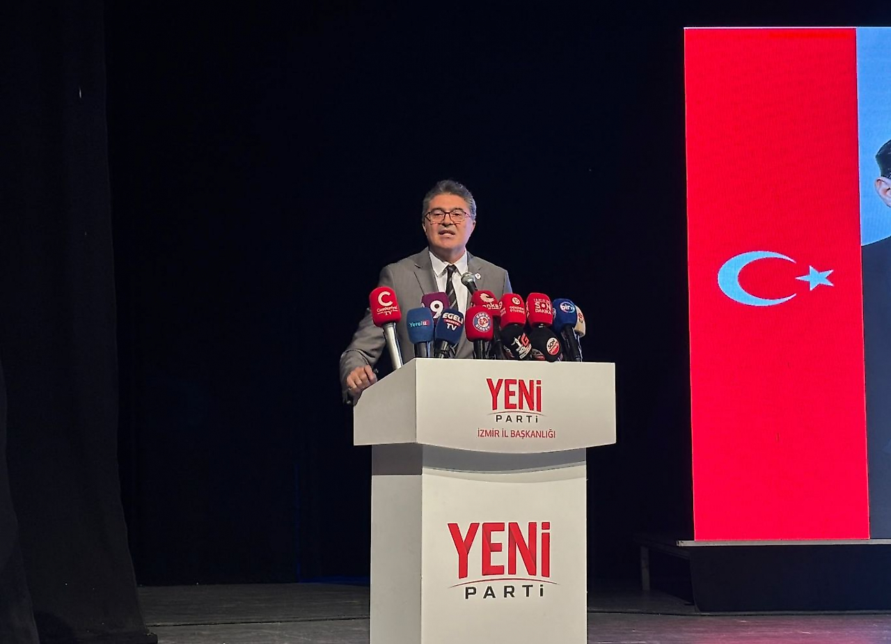 YENİ Partili Aytekin'in konuşması sırasında salondan tepki: 'Cemil Tugay'ı niye dayattınız?'