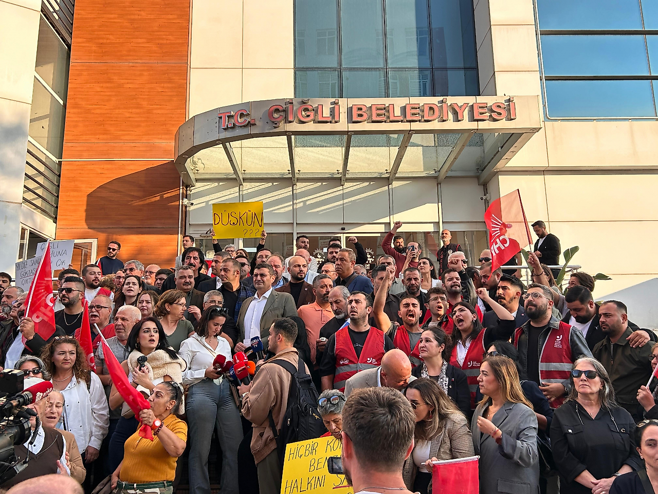 CHP'li Karadağ Yıldız'ın AK Parti transferinin nedenini açıkladı: Hakkında soruşturma var!
