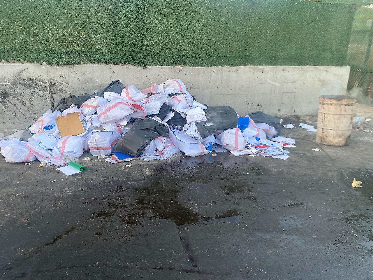 Çeşme Belediyesi'ne rüşvet operasyonu: Başkan yardımcısının da aralarında bulunduğu 12 şüpheli adliyede