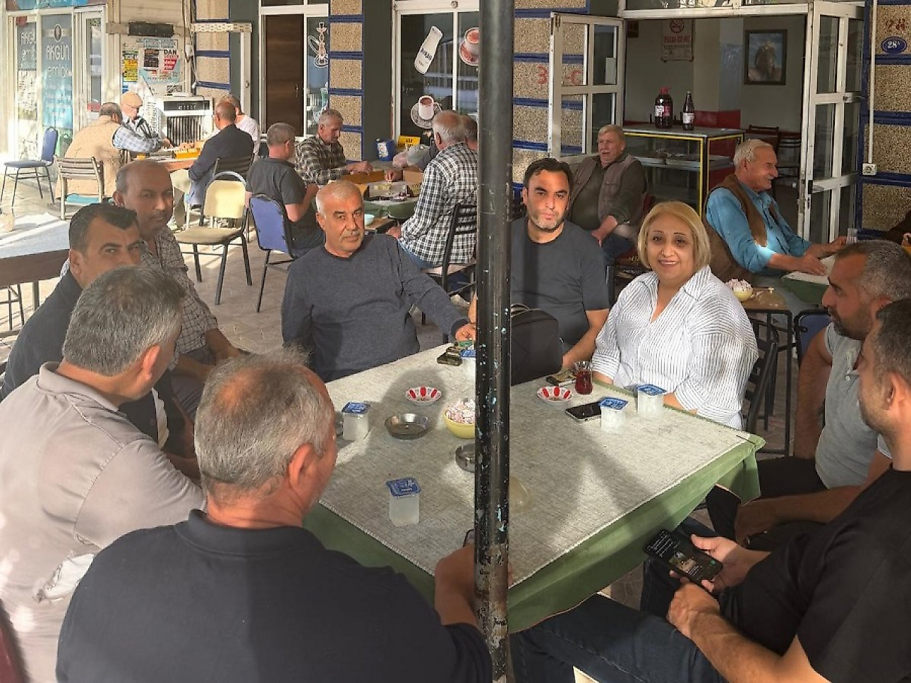 Menderes Başkan Vekili Asuman Şen yangın bölgesinde inceleme yaptı