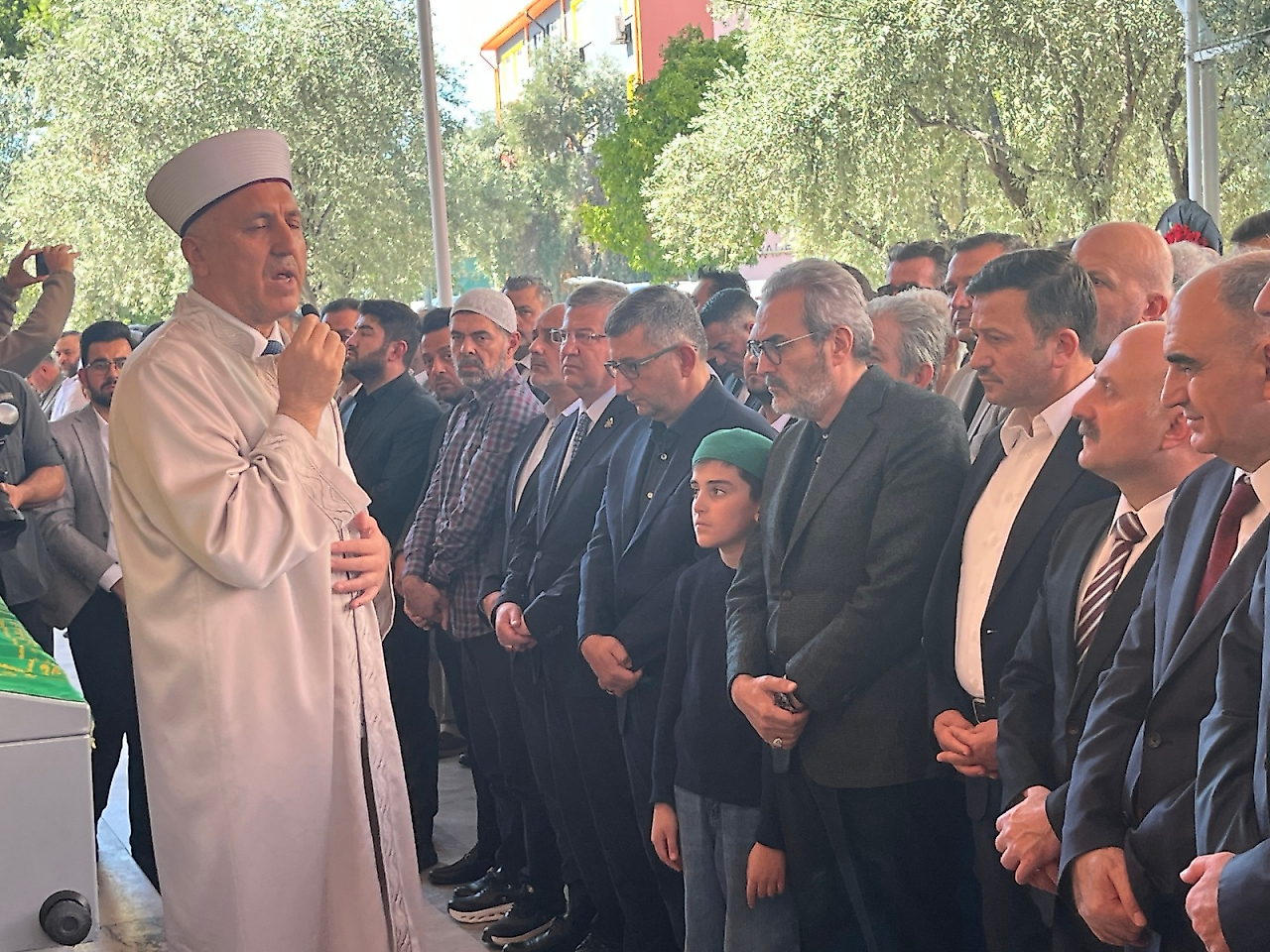 Hamza Dağ, Mahir Ünal'ı acı gününde yalnız bırakmadı
