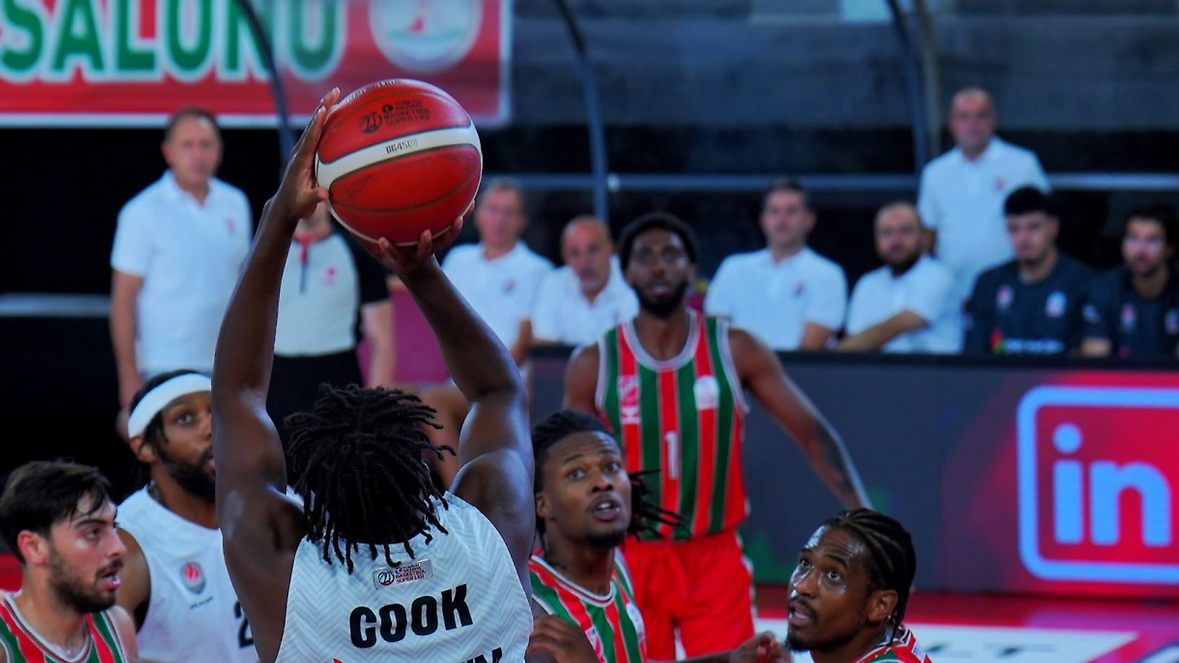 Aliağa Petkimspor, hazırlık maçında Karşıyaka'yı mağlup etti