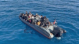 Seferihisar, Urla ve Foça'da 73 düzensiz göçmen yakalandı