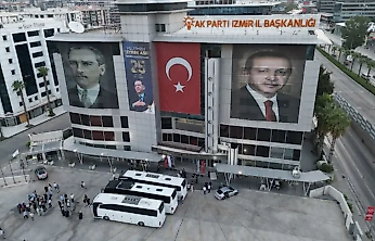 AK Parti İzmir Kadın Kolları yeni dönem yol haritasını belirledi