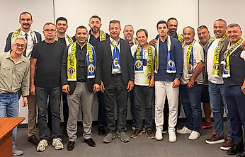 Aliağa Fenerbahçeliler Derneği'nde Hamit Erdem güven tazeledi