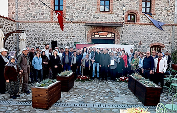Bergama'da hak sahipleri tapularına kavuştu