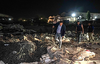 Bornova'da kaçak moloz seferberliği