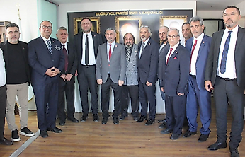 CHP İzmir İl Başkanı Gümrükçü'den Siyasi Ahlak Yasası çağrısı